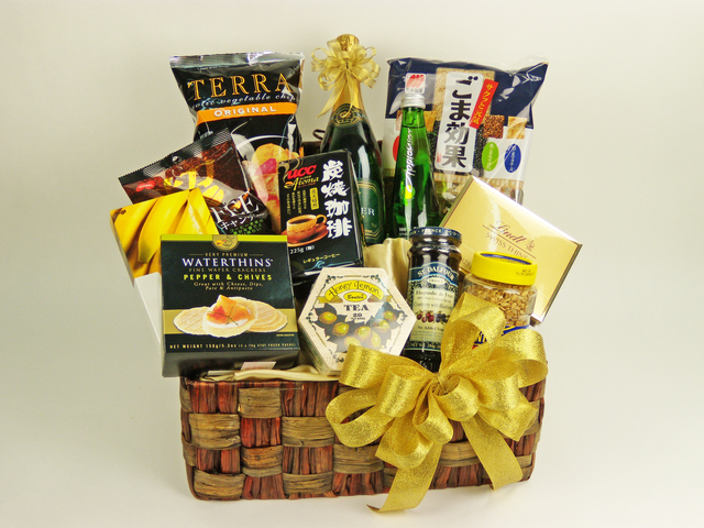 Wine n Food Hamper - Delectable Selection (D) - P1935 Photo