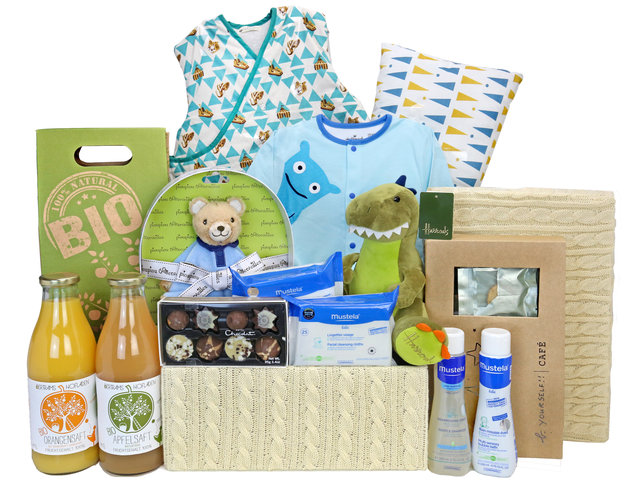 Wine n Food Hamper - Deluxe Baby Gift Hampers - EB0501A1 Photo