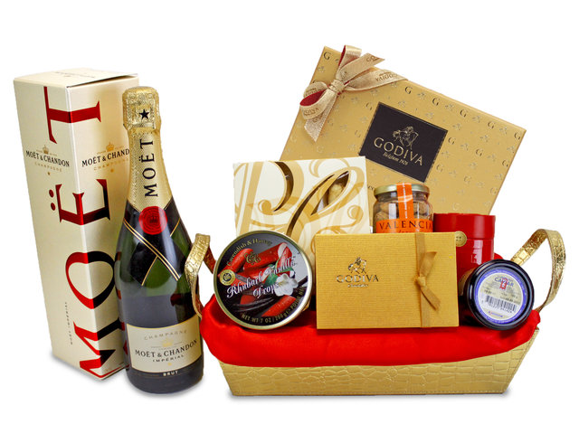 Wine n Food Hamper - Deluxe Champagne Hamper - L86066 Photo