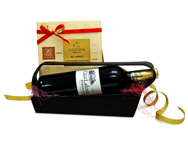 Wine n Food Hamper - Fancy Godiva Chocolate And Wine Gift Hamper FH85 - L36669531 Photo
