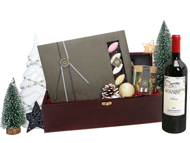 Wine n Food Hamper - French MAISON XXII Xmas Hampers Z1 - MR1210A1 Photo