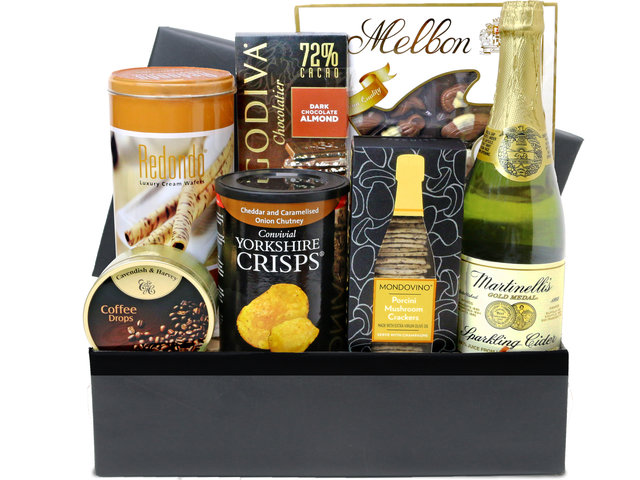 Wine n Food Hamper - Gift hamper B1 - L76607233 Photo