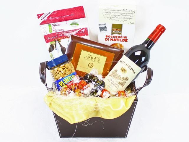 Wine n Food Hamper - Gourmet Hamper 10 - L16878 Photo