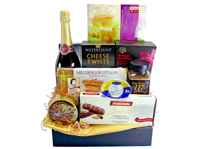 Wine n Food Hamper - Wine Food Gift Hamper C13 - L133139 Photo