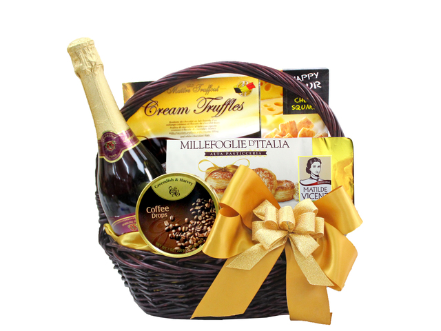 Wine n Food Hamper - Wine Food Hamper C32 - L3125433B Photo