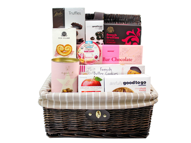 Picnic_style_gift_Basket