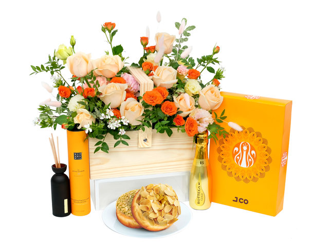 生日礼物 - 美味冬甩礼盒连香薰花艺组合 FH344 - BFAH1204A4 Photo